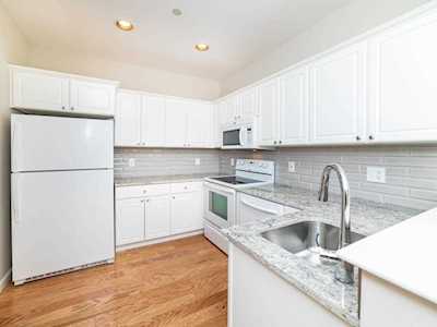 15 Bishops Forest Dr #15 Waltham, MA 02452