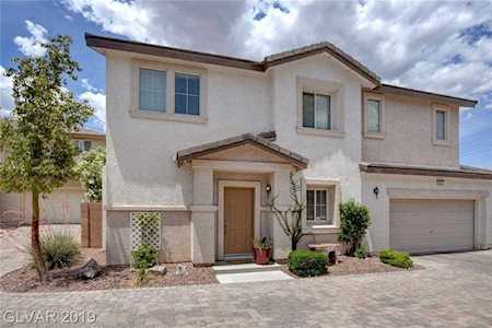 921 Appaloosa Hills Ave North Las Vegas, NV 89081