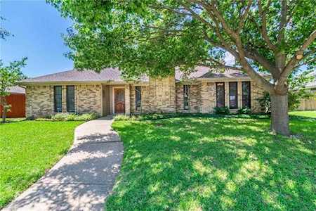 705 Meadow Creek Drive Allen, TX 75002