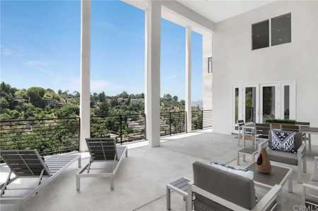 4083 Sea View Avenue Mount Washington, CA 90065