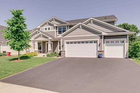 3466 Sawgrass Trail E Eagan, MN 55123
