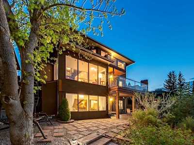 2720 Signal Ridge View SW Calgary, AB T3H 2J6