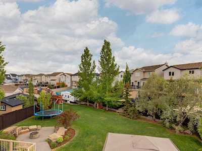 161 Panamount Place NW Calgary, AB T3K 5Y5