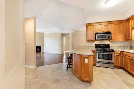 12407 Moorpark Street #101 Studio City, CA 91604