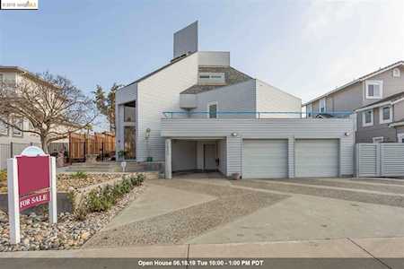 1033 Willow Lake Rd Discovery Bay, CA 94505