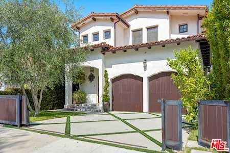 1624 Courtney Avenue Los Angeles, CA 90046