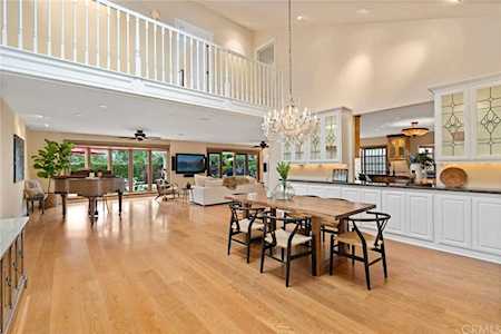 2713 Starbird Drive Costa Mesa, CA 92626