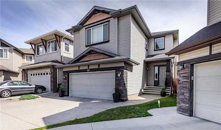 59 Panatella Bay NW Calgary, AB T3K 0T2