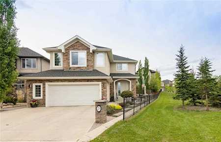 29 Aspen Stone View SW Calgary, AB T3H 5Y6
