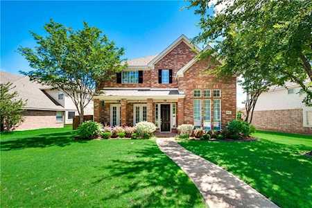 2100 Clubview Drive Rockwall, TX 75087