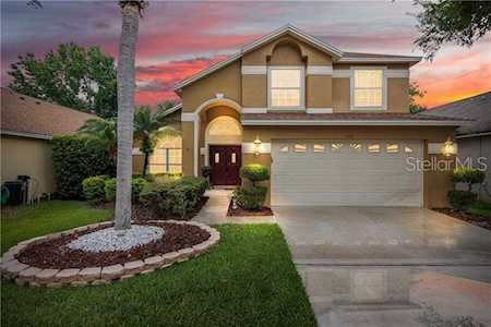 527 Royal Tree Lane Oviedo, FL 32765