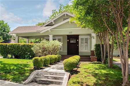 223 S Rosemont Avenue Dallas, TX 75208