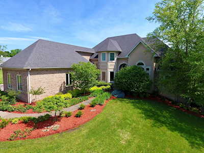 486 Chesterfield Way Simpsonville, KY 40067