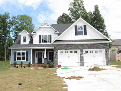46 Oak Hollow Court Clayton, NC 27527