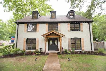 8500 Windy Oaks Cv Germantown, TN 38139