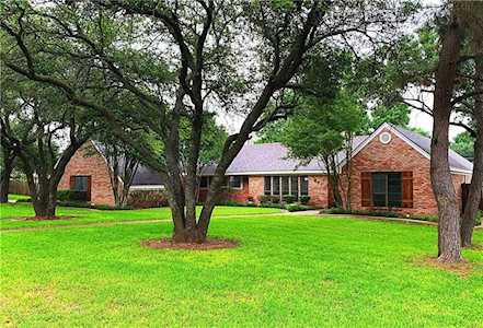 921 Highland Drive Cleburne, TX 76033
