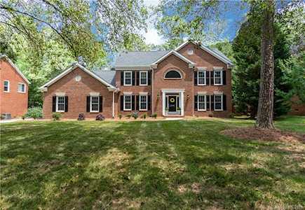 10105 Berkeley Forest Ln Charlotte, NC 28277