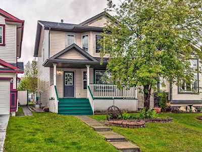 43 Coventry View NE Calgary, AB T3K 5H4