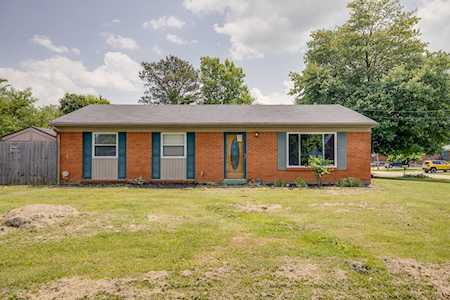 860 Blossom Rd Louisville, KY 40229