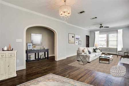 5643 Vanderbilt Avenue Dallas, TX 75206