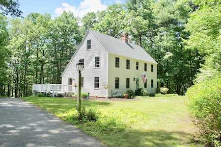 149 Walker Pond Rd Sturbridge, MA 01566