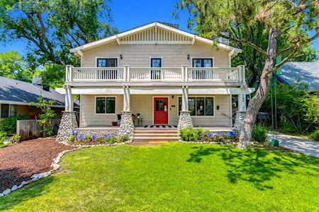1195 E Topeka Street Pasadena, CA 91104