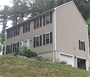 46 Fairview Park Road Sturbridge, MA 01566