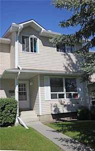 151 Woodsman Lane SW Calgary, AB T2W 4Z5