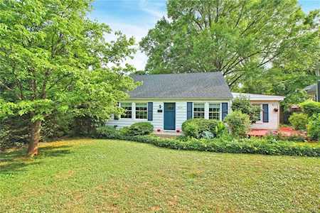 3220 Barnhill Dr Charlotte, NC 28205