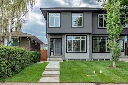 405 30 Avenue NW Calgary, AB T2M 2N5