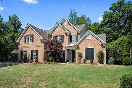 6802 Guinevere Dr Charlotte, NC 28277