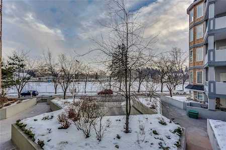 2411 Erlton Road SW #211 Calgary, AB T2S 3B9