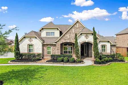 17811 Fairhaven Falls Dr Cypress, TX 77433