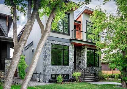 5848 Bowwater Crescent NW Calgary, AB T3B 2E2