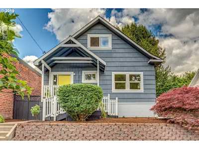1723 SE Harney St Portland, OR 97202