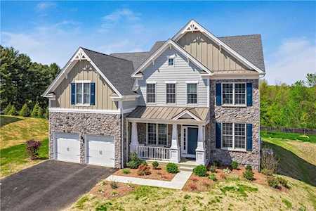 30 Patrick Ln Mount Pleasant, NY 10595