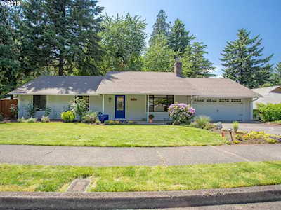 10009 SW 50th Ave Portland, OR 97219