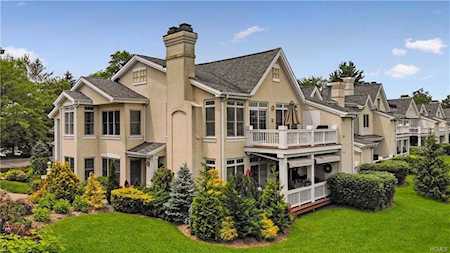 84 W Doral Greens Dr Rye Town, NY 10573