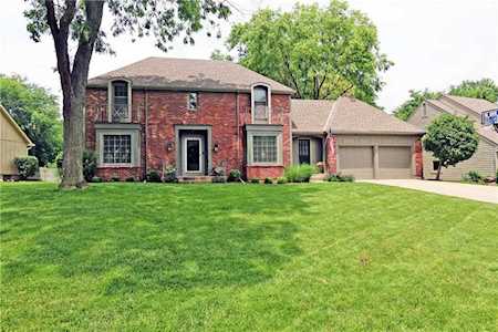 2208 W 124th St Leawood, KS 66209
