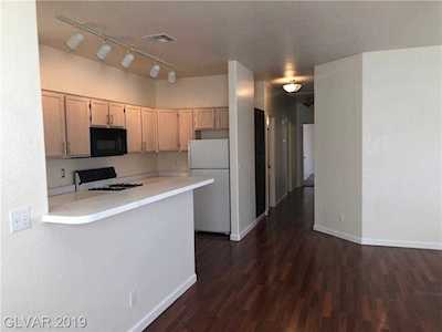 6804 Indian Chief Dr #203 Las Vegas, NV 89130