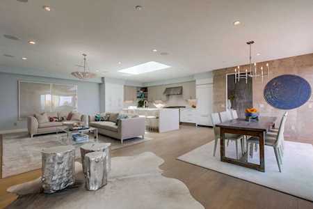 2495 Newcastle Cardiff By The Sea, CA 92007