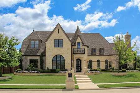 6808 Mulhouse Court Plano, TX 75024
