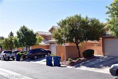 8009 Cimarron Ridge Dr #201 Las Vegas, NV 89128