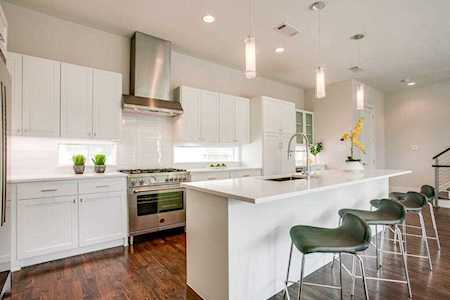 1419 Hubert Dallas, TX 75206