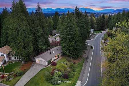 22306 NE 14th Dr Sammamish, WA 98074