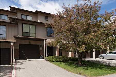 6 Canterbury Garden(s) SW Calgary, AB T2W 2S9