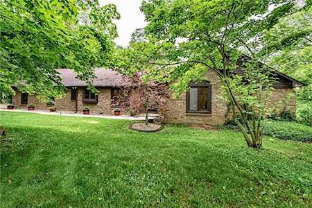 8818 Dandy Creek Drive Indianapolis, IN 46234