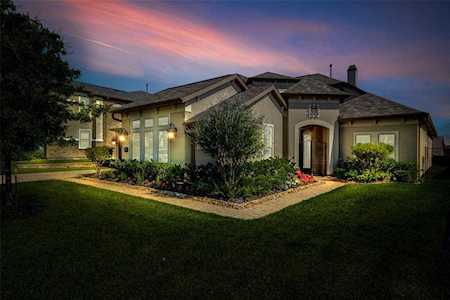 134 Oak Estates Dr Conroe, TX 77384