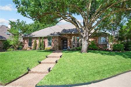 1005 Meadow Creek Drive Allen, TX 75002