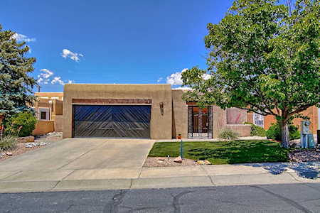 9123 Flushing Meadows Drive NE Albuquerque, NM 87111